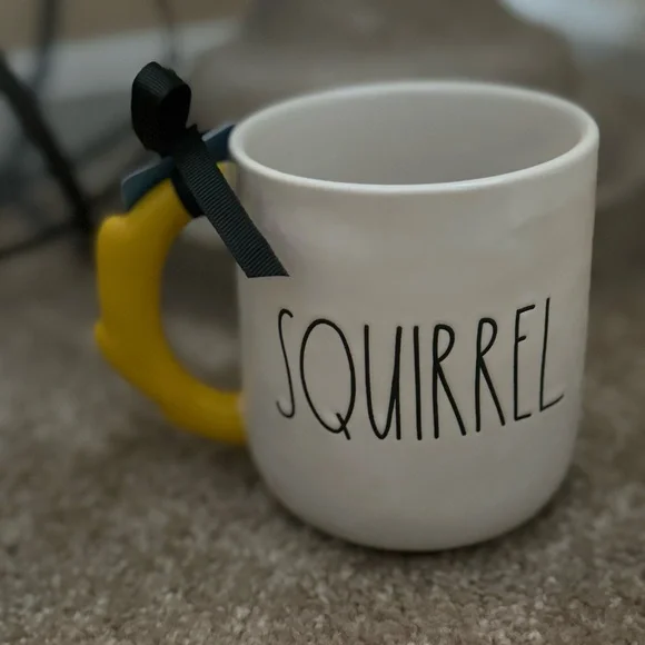 Rae Dunn - Squirrel ☕️ - Picture 1 of 3